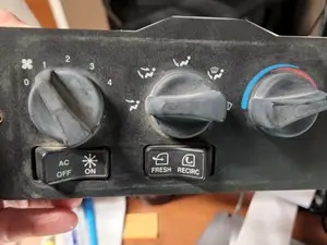 Used 2004 Peterbilt 378 Heater/AC Control Assy (Stock #PT-0653-49)) Part Image
