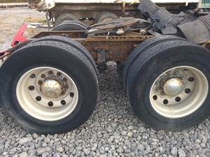 Used 2005 22.5" Hub Image