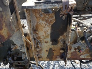 Used 2005 Freightliner FLD120SD Cab Mount (Stock #FR-0675-21)) Part Image