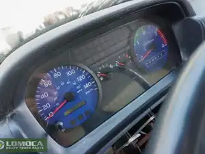 Used 2005 Hino 185 Instrument Cluster (Stock #HI-0735-1)) Part Image