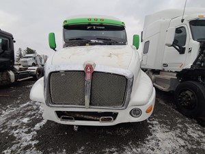 Used 2005 Kenworth T2000 Hood (Stock #KW-0689-7)) Part Image