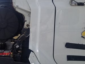 Used 2005 Sterling AT9500 Cowl (Stock #ST-0500-14)) Part Image