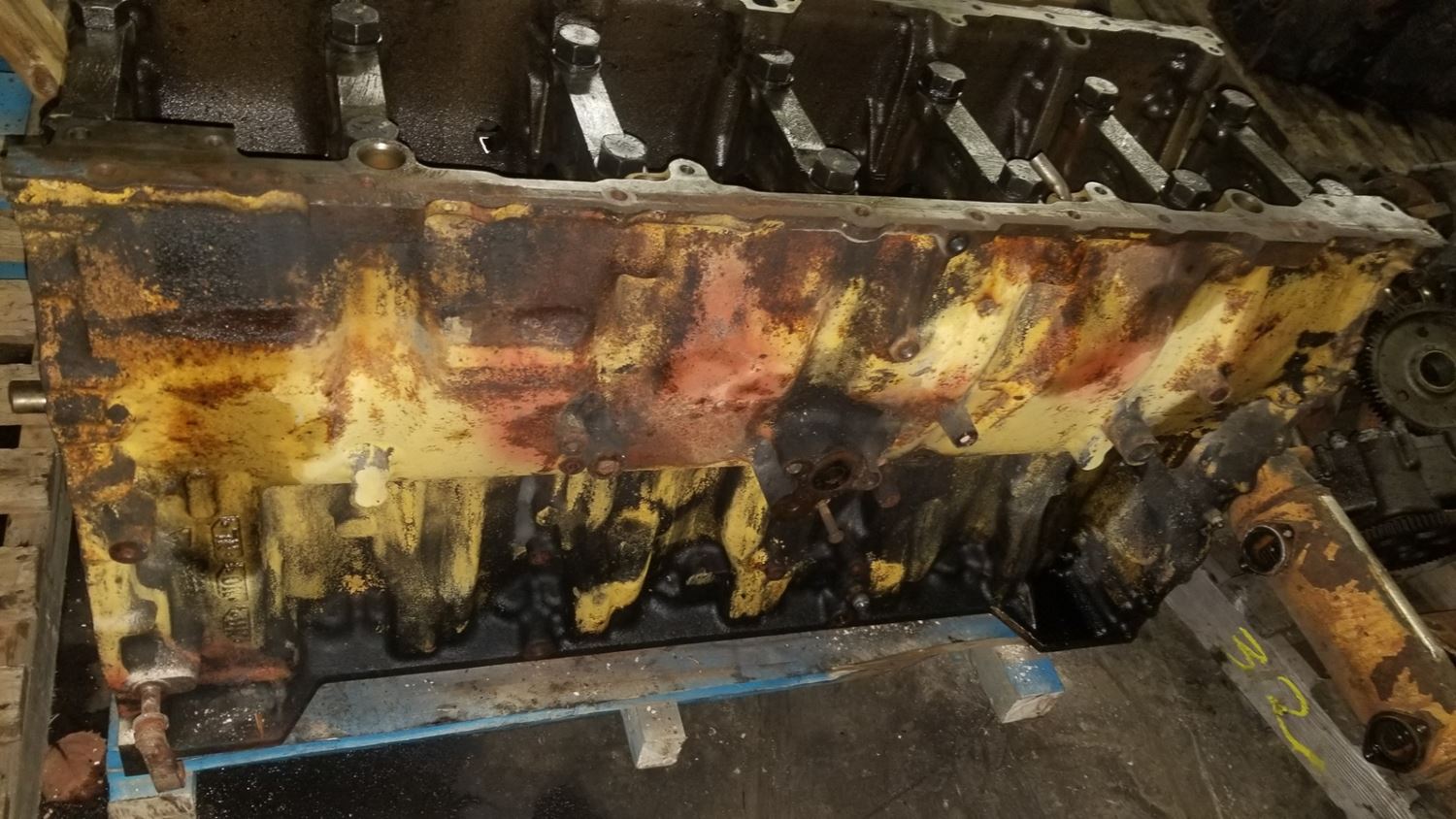 Used, Recycled, New, and Aftermarket Heavy Duty Truck Parts