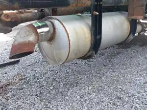 Used 2006 Cummins ISB Muffler (Stock #KW-0600-18)) Part Image