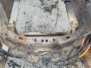 Used 2006 International 9900I Engine Mount (Stock #IN-0464-21)) Part Image