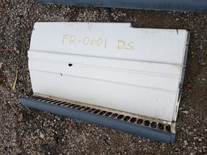 Used 2007 Freightliner Columbia 120 Tank Fairing (Stock #FR-0601-16)) Part Image