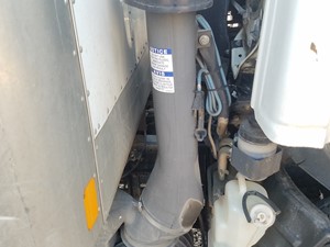 Used 2007 GMC W5500 Air Cleaner (Stock #GM-0516-4)) Part Image