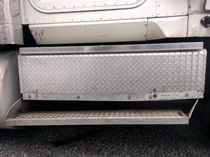 Used 2007 International 9900I Tool Box (Stock #IN-0442-12)) Part Image