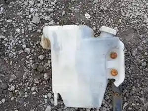 Used 2007 Mitsubishi FE85D Radiator Overflow Bottle (Stock #MT-0730-1)) Part Image