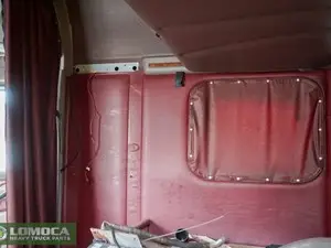 Used 2007 Peterbilt 387 Sleeper Part (Stock #PT-0415-256)) Part Image