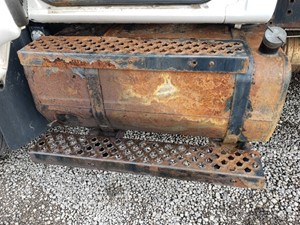 Used 2008 GMC C7500 Fuel Tank Step (Stock #GM-0607-14)) Part Image