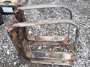 Used 2008 Hino 338 Fuel Tank Strap (Stock #HI-0513-35)) Part Image