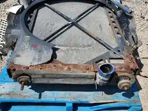 Used 2009 Kenworth T660 Radiator (Stock #KW-0752-10)) Part Image