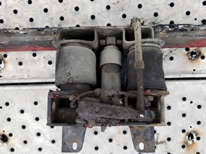 Used 2009 Kenworth T800 Cab Mount Image