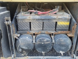 Used 2009 Volvo VNL Battery Box (Stock #VV-0503-3)) Part Image