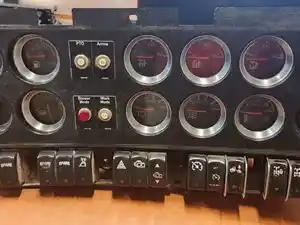 Used 2010 Kenworth T800 Instrument Cluster (Stock #KW-0759-40)) Part Image