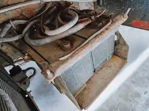 Used 2010 Mitsubishi FE85D Battery Box (Stock #MT-0757-21)) Part Image