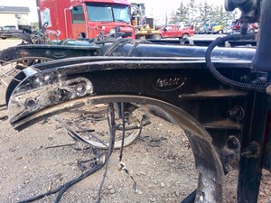Used 2011 Peterbilt 386 Fuel Tank Bracket (Stock #PT-0405-24)) Part Image