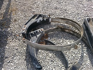 Used 2011 Peterbilt 386 Fuel Tank Strap (Stock #PT-0405-25)) Part Image