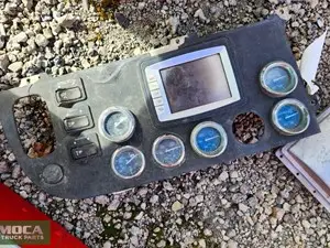 Used 2011 Peterbilt 386 Instrument Cluster (Stock #PT-0405-33)) Part Image