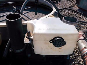 Used 2011 Peterbilt 386 Windshield Washer Reservoir (Stock #PT-0405-61)) Part Image