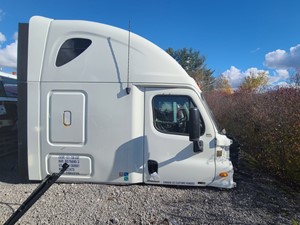Used 2012 Freightliner Cascadia 125 Cab (Stock #FR-0628-23)) Part Image