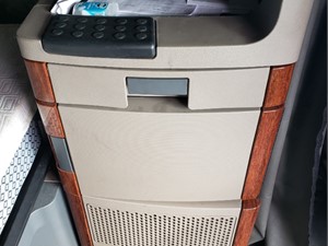 Used 2012 Freightliner Cascadia 125 Sleeper Part Image
