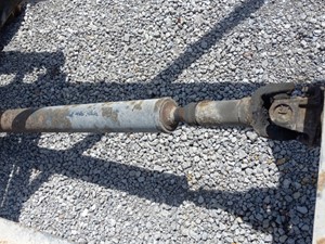 Used 2012 Isuzu NRR Driveshaft (Stock #IZ-0683-15)) Part Image