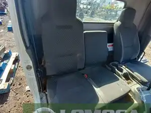 Used 2012 Isuzu NRR Seat (Stock #IZ-0683-20)) Part Image