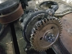 Used 2012 Volvo VED13 Fuel Gear Pump (Stock #VED-13-VV0461-60)) Part Image
