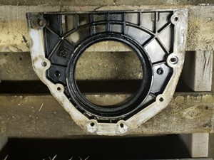 Used 2012 Volvo VED13 Valve Cover (Stock #VED-13-VV0461-13)) Part Image