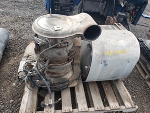 Used 2012 Volvo VNL Diesel Particulate Filter (DPF) (Stock #VV-0620-31)) Part Image