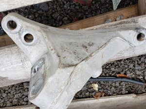 Used 2012 Volvo VNL Engine Mount (Stock #VED12-31)) Part Image