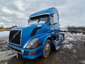 Used 2012 Volvo VNL Front Axle, Complete (Stock #VV-0620-3)) Part Image