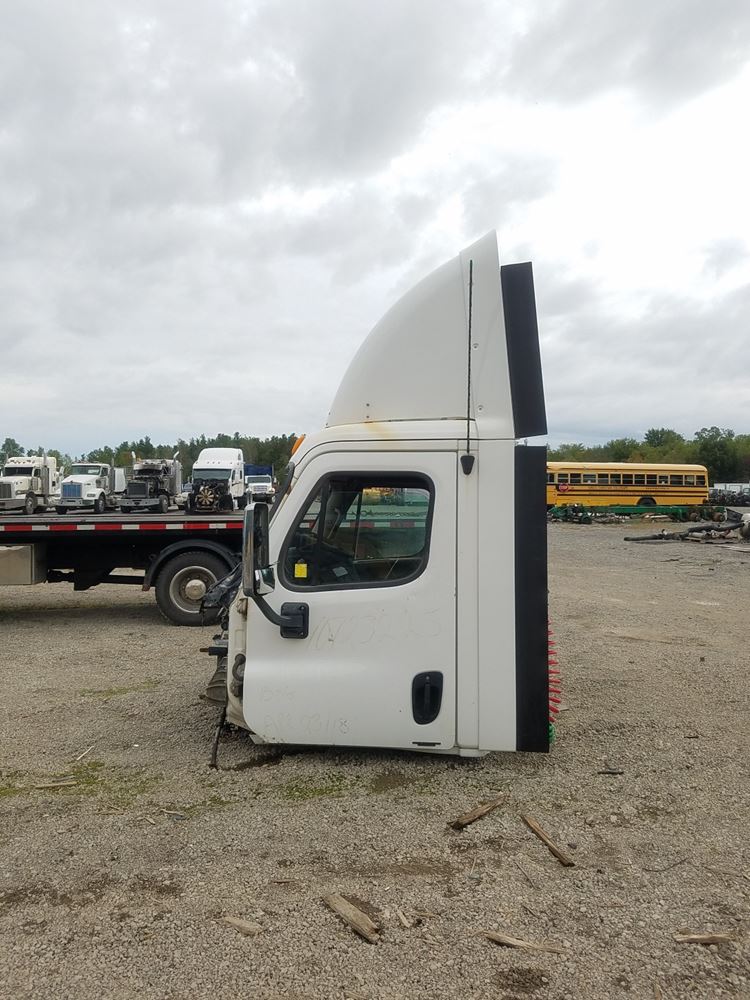 2013 Freightliner Cascadia 125 Stock Fr