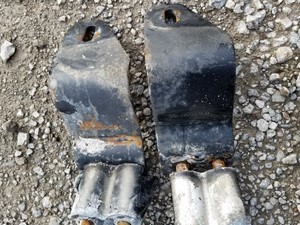 Used 2013 Freightliner Cascadia 125 Cab Mount (Stock #FR-0511-34)) Part Image