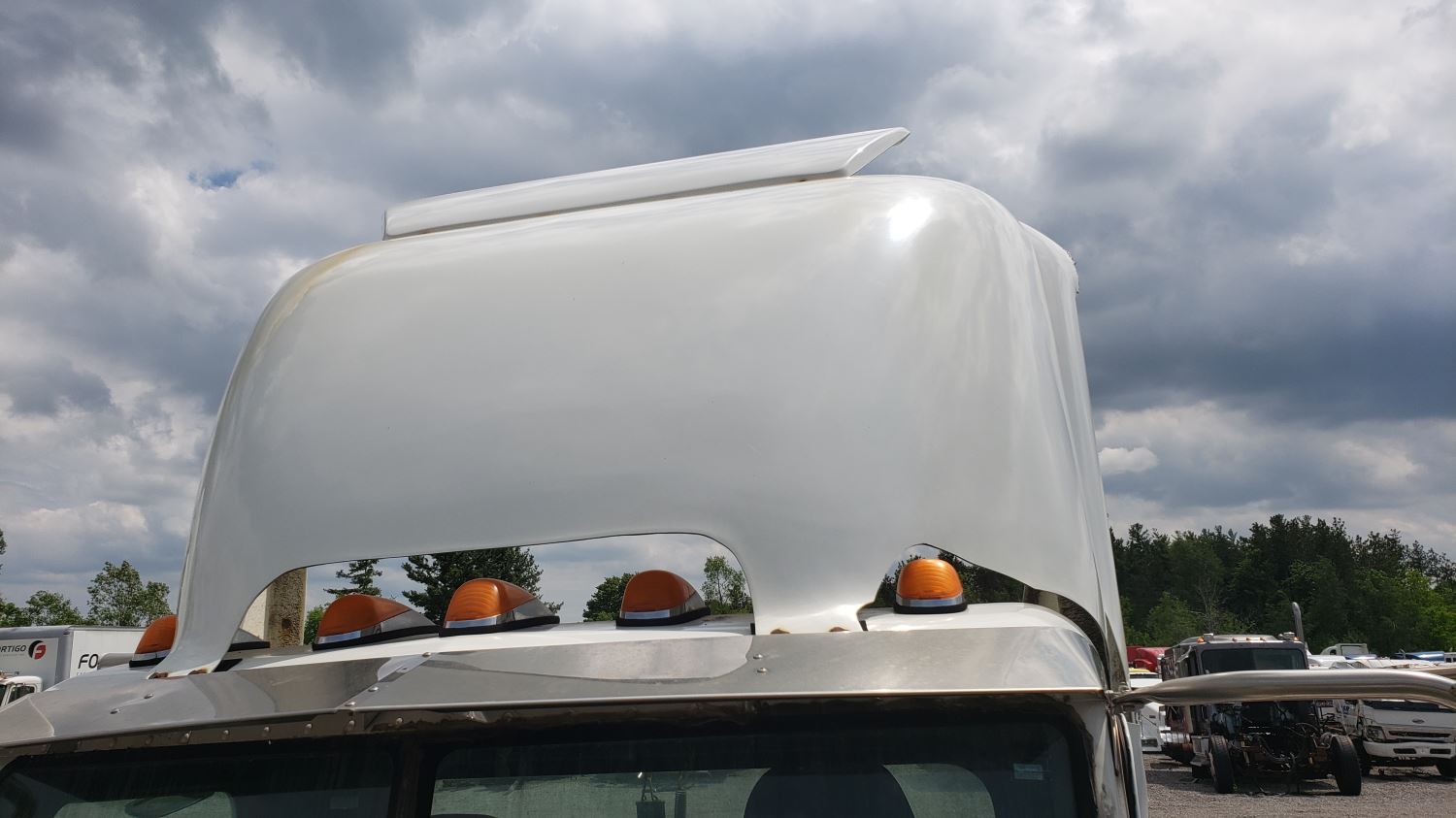 2013 Peterbilt 384 (Stock PT058632) Roof Fairings TPI