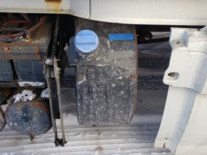 Used 2013 Volvo VNL DEF Tank (Stock #VV-0558-8)) Part Image