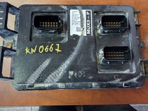 Used 2014 Eaton/Fuller RTLO18918B Chassis Control Module (Stock #KW-0667-38)) Part Image