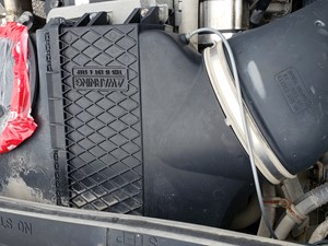 Used 2014 Freightliner Cascadia 125 Air Cleaner (Stock #FR-0590-6)) Part Image