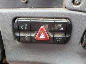 Used 2014 Freightliner Cascadia 125 Dash Control Module (Stock #FR-0590-15)) Part Image