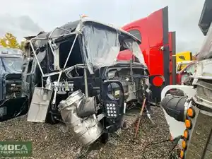 Used 2014 Kenworth T800 Cab (Stock #KW-0629-7)) Part Image
