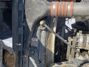 Used 2014 Kenworth T800 Radiator (Stock #KW-0629-27)) Part Image