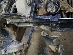 Used 2014 Peterbilt 579 Bracket Image