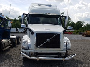 Used 2014 Volvo VNL Front Axle, Complete (Stock #VV-0536-45)) Part Image