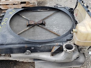 Used 2014 Volvo VNL Radiator (Stock #VV-0636-20)) Part Image