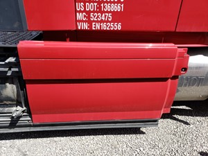 Used 2014 Volvo VNL Tank Fairing (Stock #VV-0636-10)) Part Image