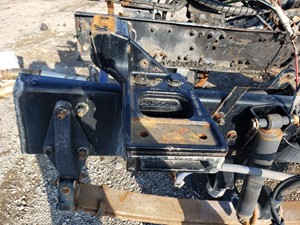 Used 2015 Kenworth T680 Cab Mount (Stock #KW-0560-50)) Part Image