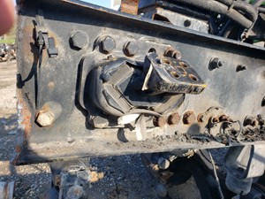 Used 2015 Kenworth T680 Cab Mount (Stock #KW-0560-48)) Part Image