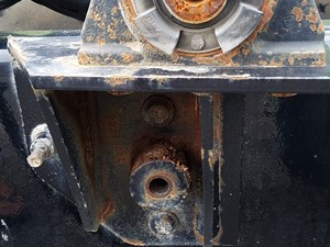 Automotive Mack 20975428 Bracket CAB Mounting Support Front Parts